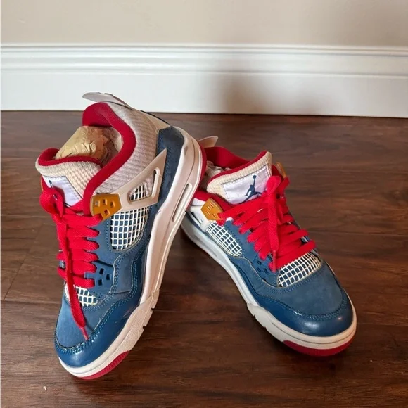 Jordan Air 4 Retro Little Kid “Messy Room” Blue, White and Red Size 4 - Picture 14 of 14